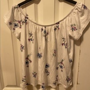 Garage off the shoulder